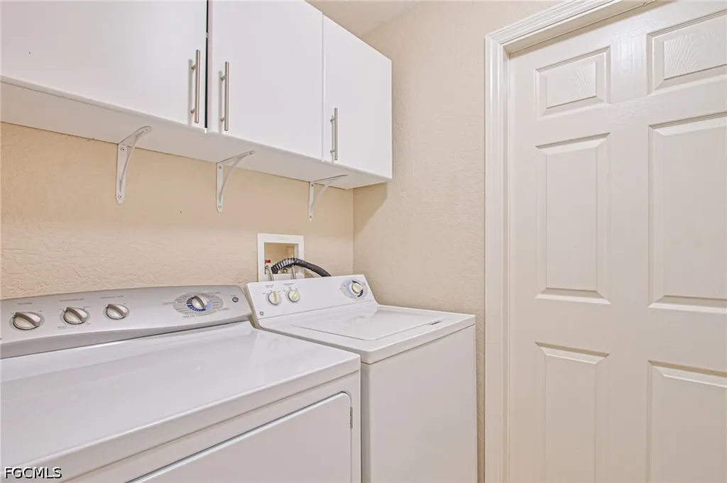 1301 SW 11th Street Cape Coral FL 33991