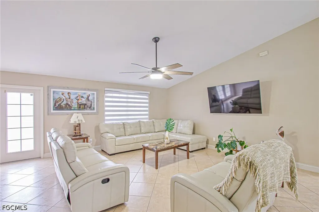 1301 SW 11th Street Cape Coral FL 33991