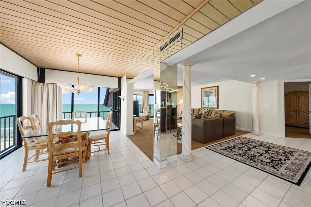2445 W Gulf Drive Sanibel FL 33957