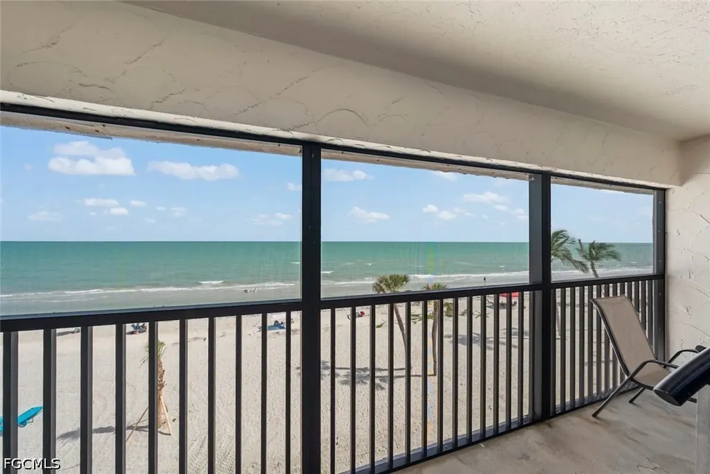 2445 W Gulf Drive Sanibel FL 33957