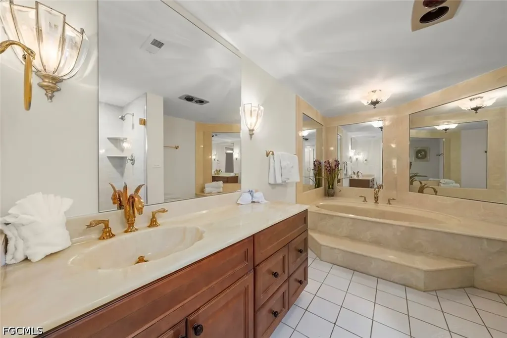 2445 W Gulf Drive Sanibel FL 33957