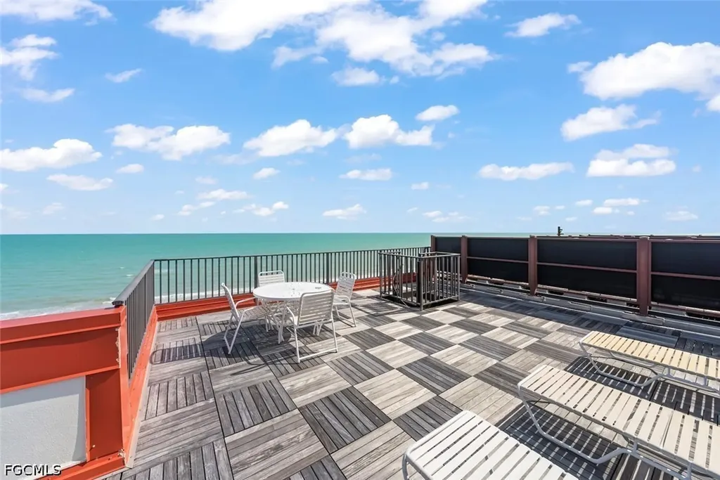 2445 W Gulf Drive Sanibel FL 33957