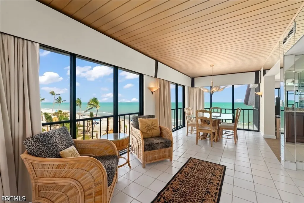 2445 W Gulf Drive Sanibel FL 33957