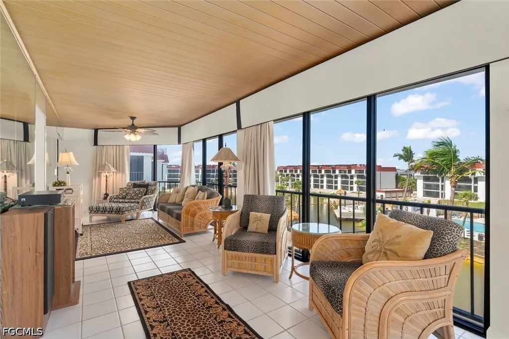 2445 W Gulf Drive Sanibel FL 33957