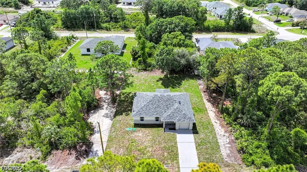 824 Carpenter Street E Lehigh Acres FL 33974
