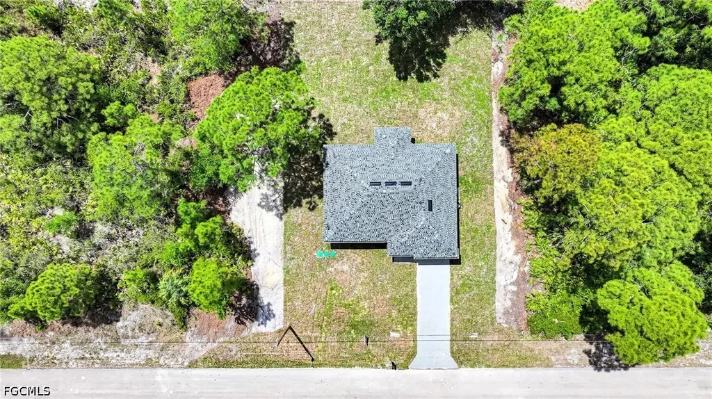 824 Carpenter Street E Lehigh Acres FL 33974
