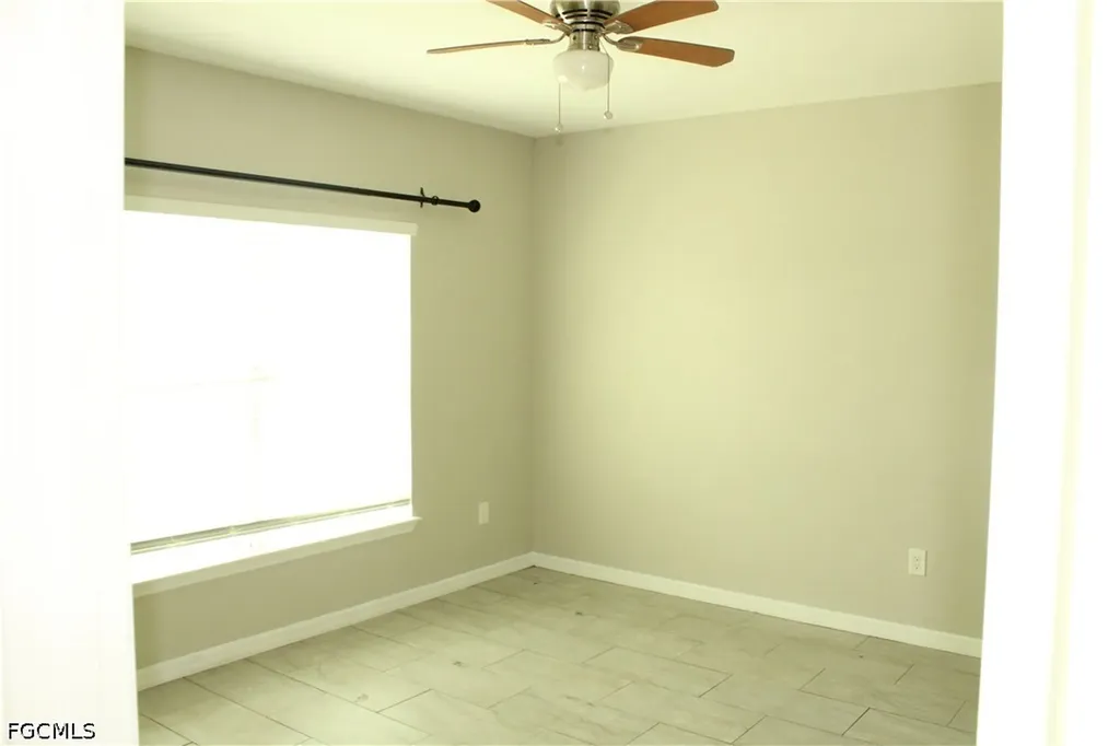 912 SW 39th Terrace Cape Coral FL 33914