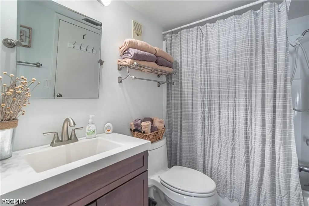 6220 Augusta Drive Fort Myers FL 33907