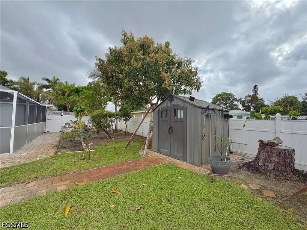 1821 Winkler Avenue Fort Myers FL 33901