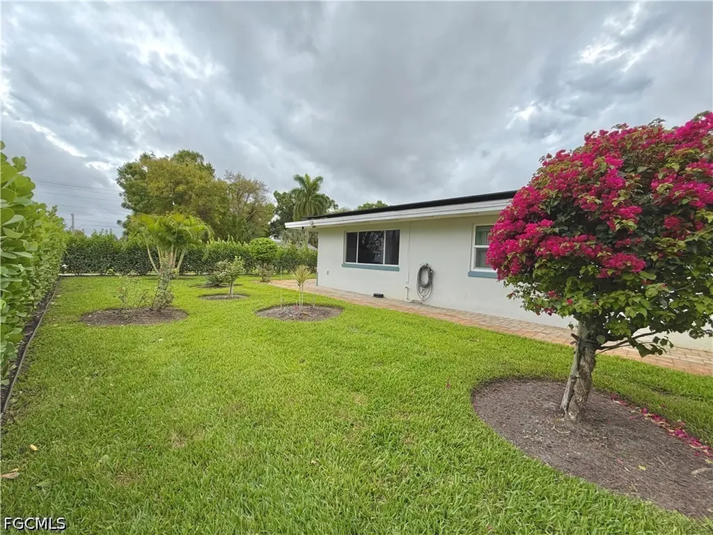 1821 Winkler Avenue Fort Myers FL 33901
