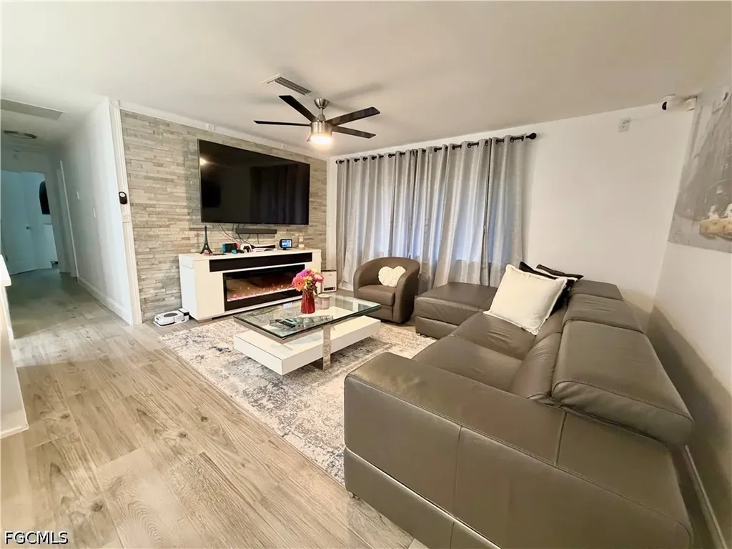 1821 Winkler Avenue Fort Myers FL 33901