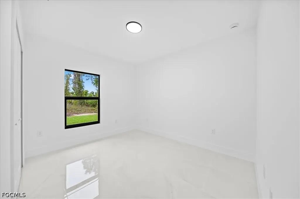 4737-4739 25th Street SW Lehigh Acres FL 33973