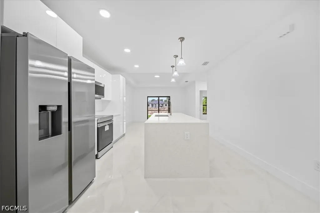 4737-4739 25th Street SW Lehigh Acres FL 33973