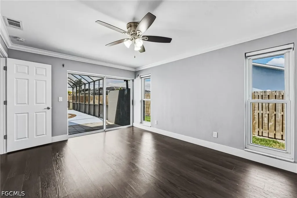 629 SW 22nd Street Cape Coral FL 33991
