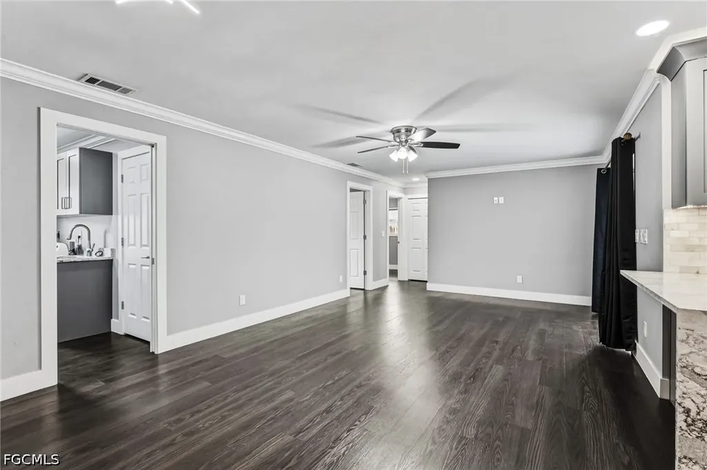 629 SW 22nd Street Cape Coral FL 33991