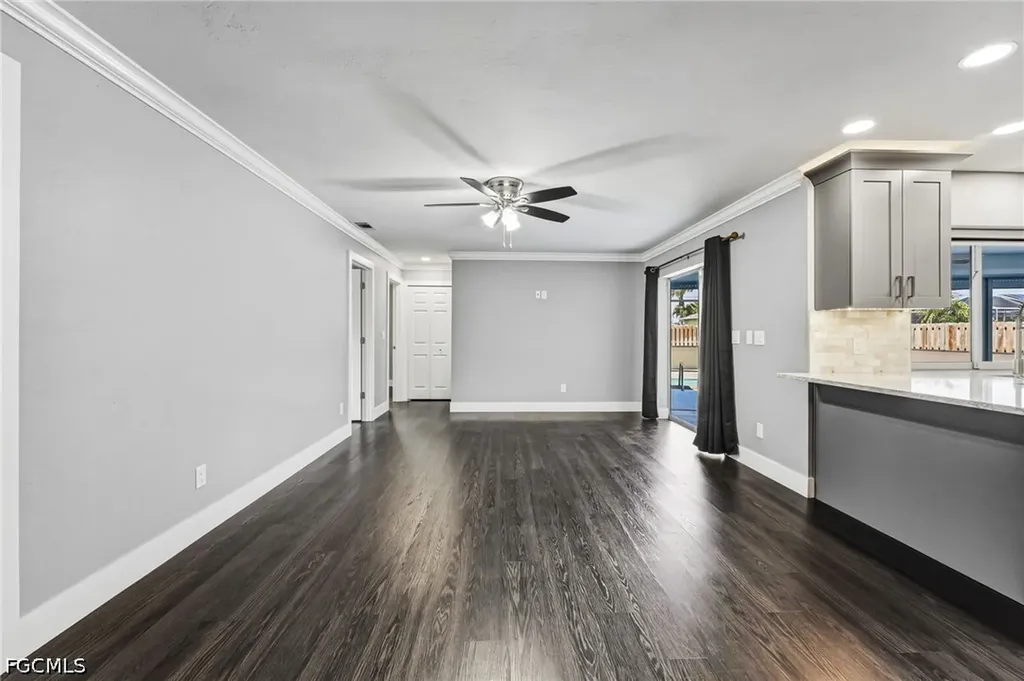 629 SW 22nd Street Cape Coral FL 33991
