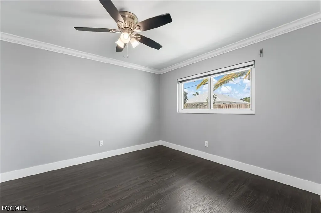 629 SW 22nd Street Cape Coral FL 33991