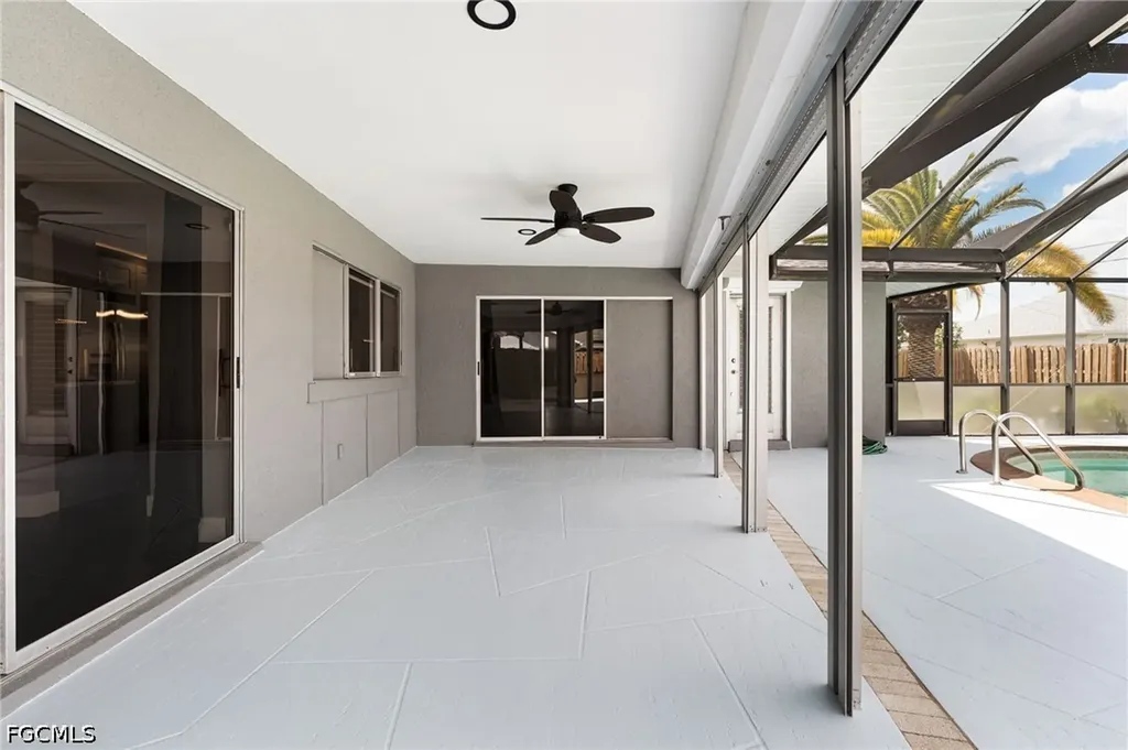 629 SW 22nd Street Cape Coral FL 33991