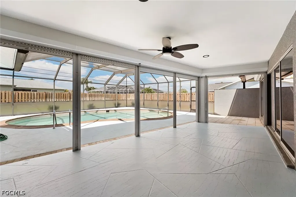 629 SW 22nd Street Cape Coral FL 33991