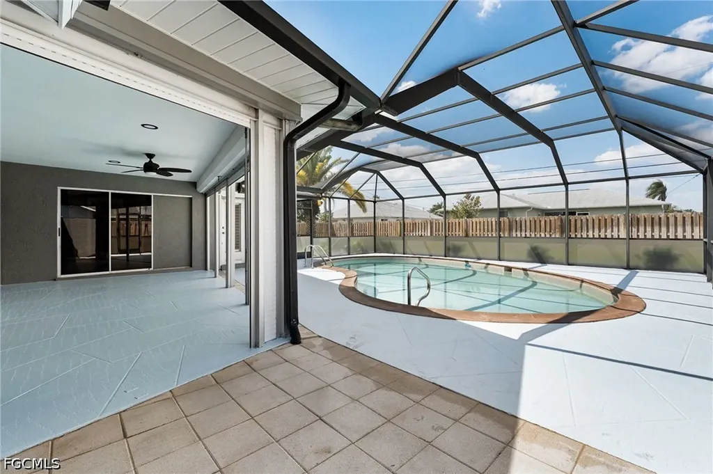 629 SW 22nd Street Cape Coral FL 33991