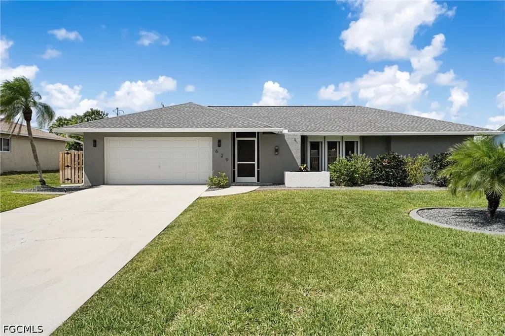 629 SW 22nd Street Cape Coral FL 33991