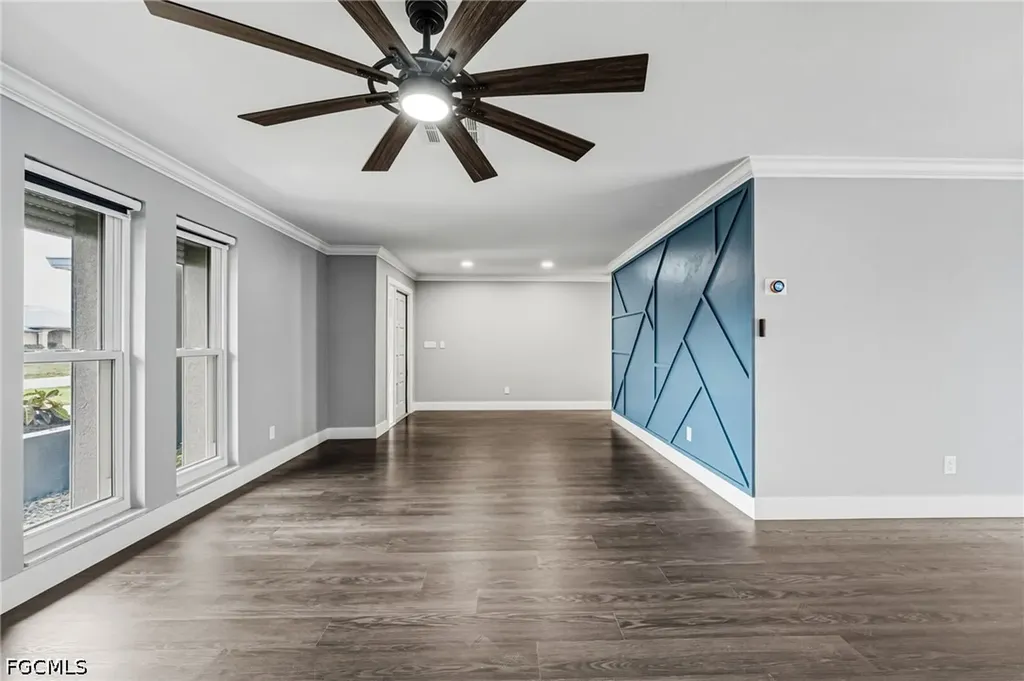 629 SW 22nd Street Cape Coral FL 33991