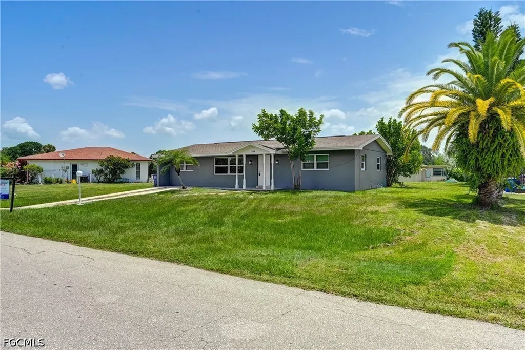 208 Norwich Avenue Lehigh Acres FL 33936