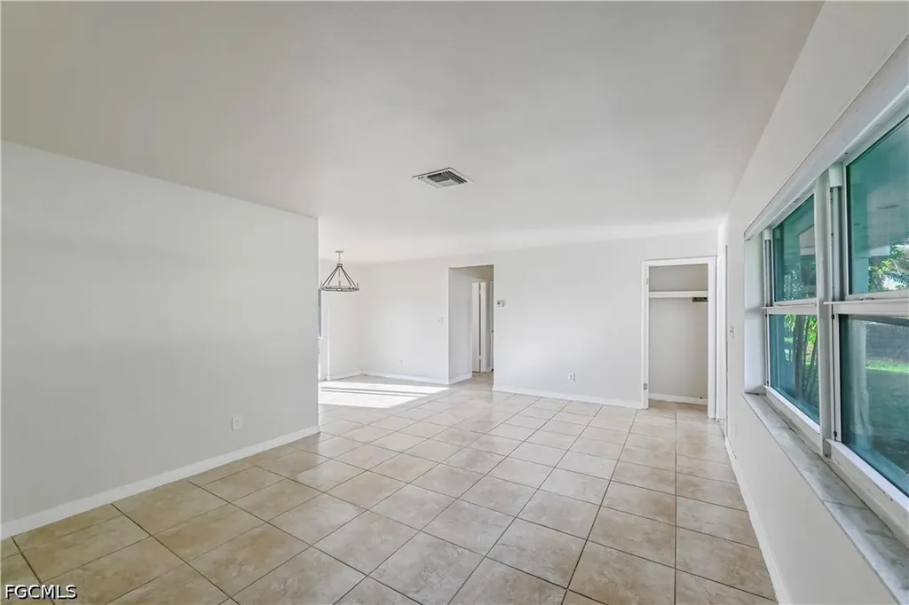 208 Norwich Avenue Lehigh Acres FL 33936