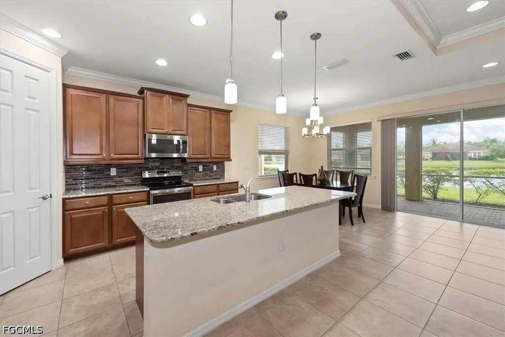 3862 Eldon Street Fort Myers FL 33916