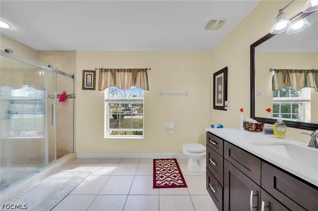 4404 NE 21st Court Cape Coral FL 33909