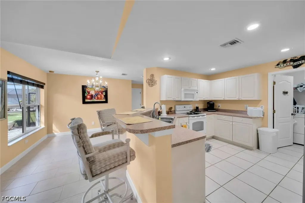 4404 NE 21st Court Cape Coral FL 33909