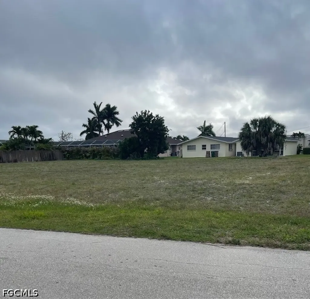 4115 SE 18th Avenue Cape Coral FL 33904