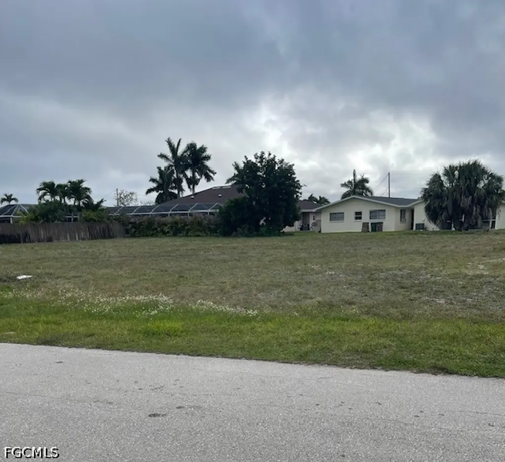 4115 SE 18th Avenue Cape Coral FL 33904
