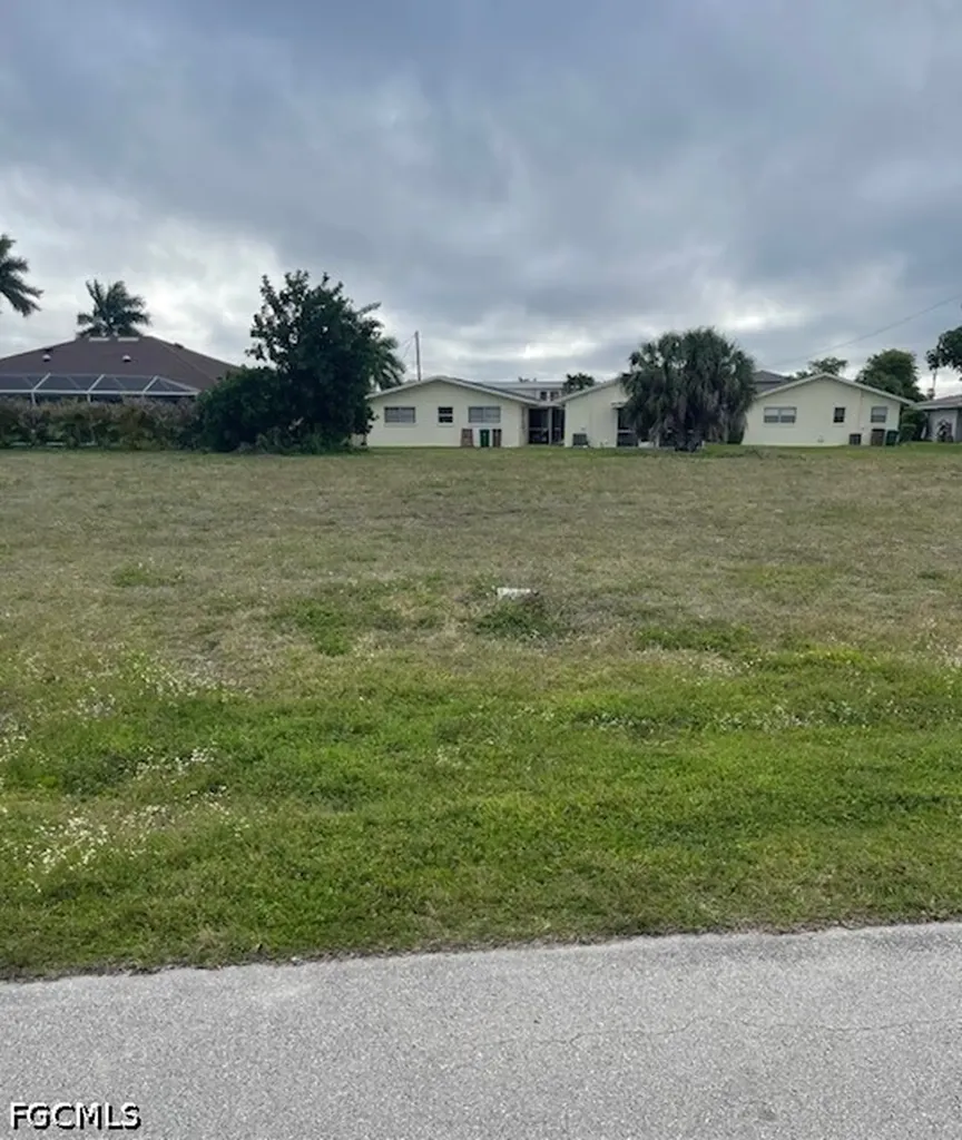 4115 SE 18th Avenue Cape Coral FL 33904