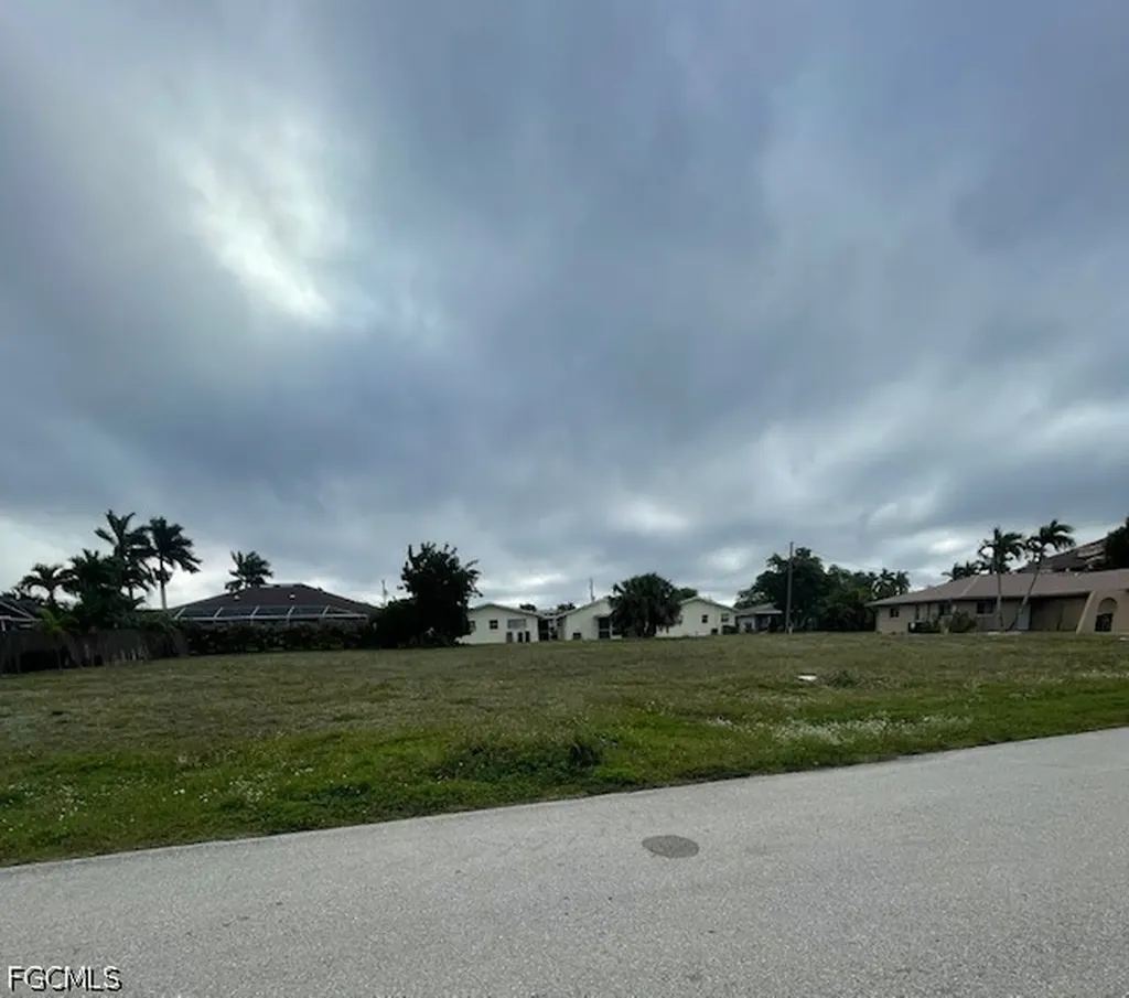 4115 SE 18th Avenue Cape Coral FL 33904