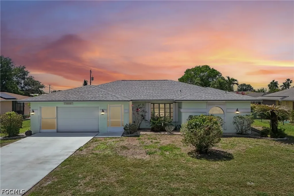 1222 SE 33rd Street Cape Coral FL 33904