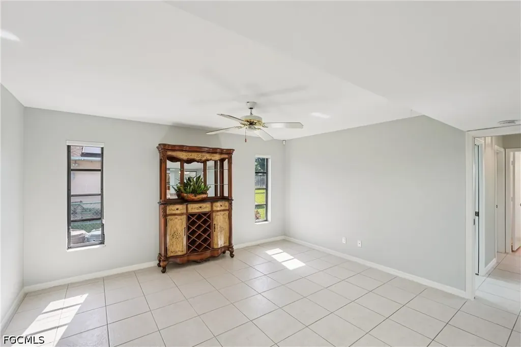 1222 SE 33rd Street Cape Coral FL 33904