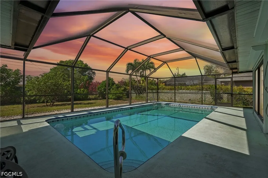 1222 SE 33rd Street Cape Coral FL 33904