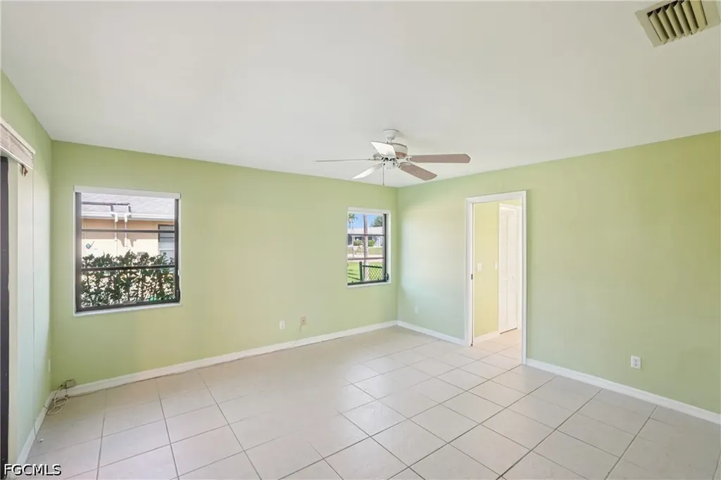 1222 SE 33rd Street Cape Coral FL 33904