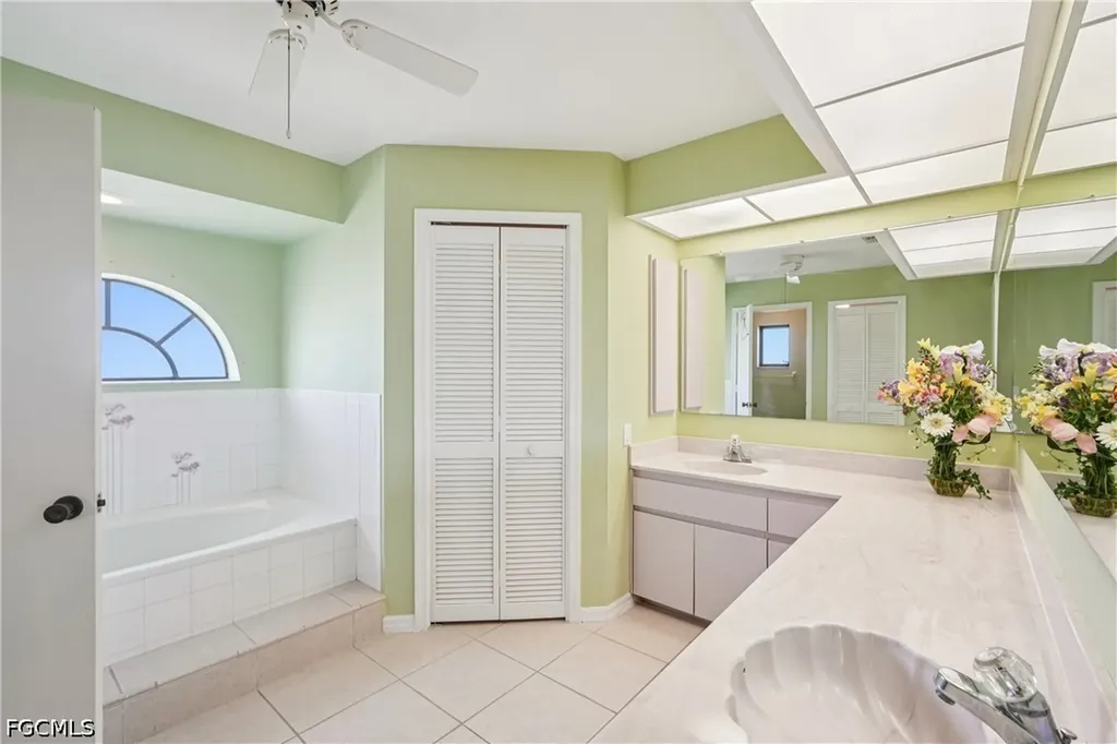 1222 SE 33rd Street Cape Coral FL 33904