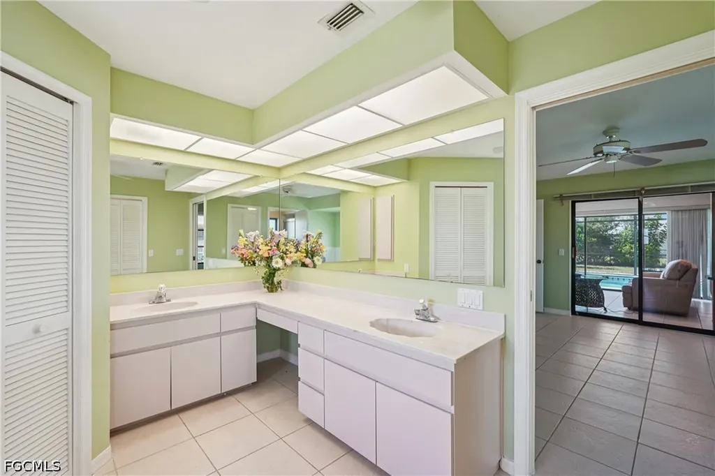 1222 SE 33rd Street Cape Coral FL 33904