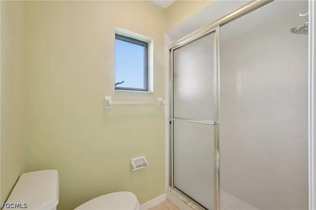 1222 SE 33rd Street Cape Coral FL 33904