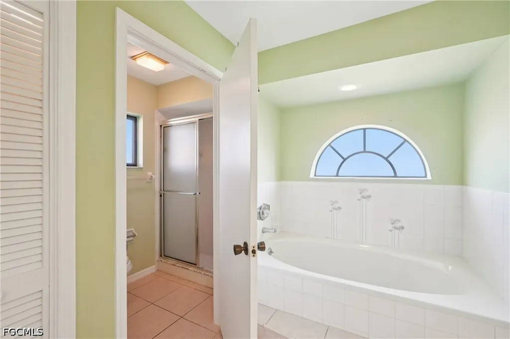 1222 SE 33rd Street Cape Coral FL 33904