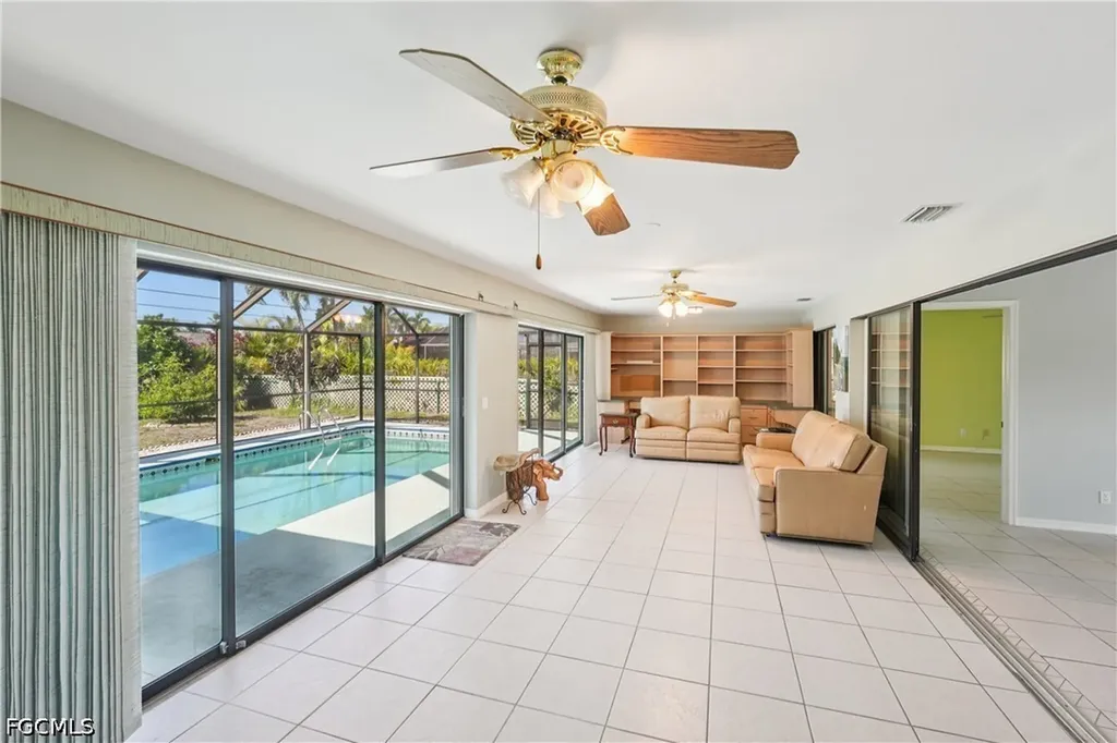 1222 SE 33rd Street Cape Coral FL 33904