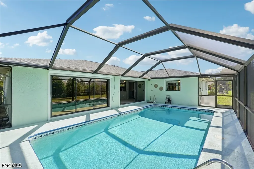 1222 SE 33rd Street Cape Coral FL 33904