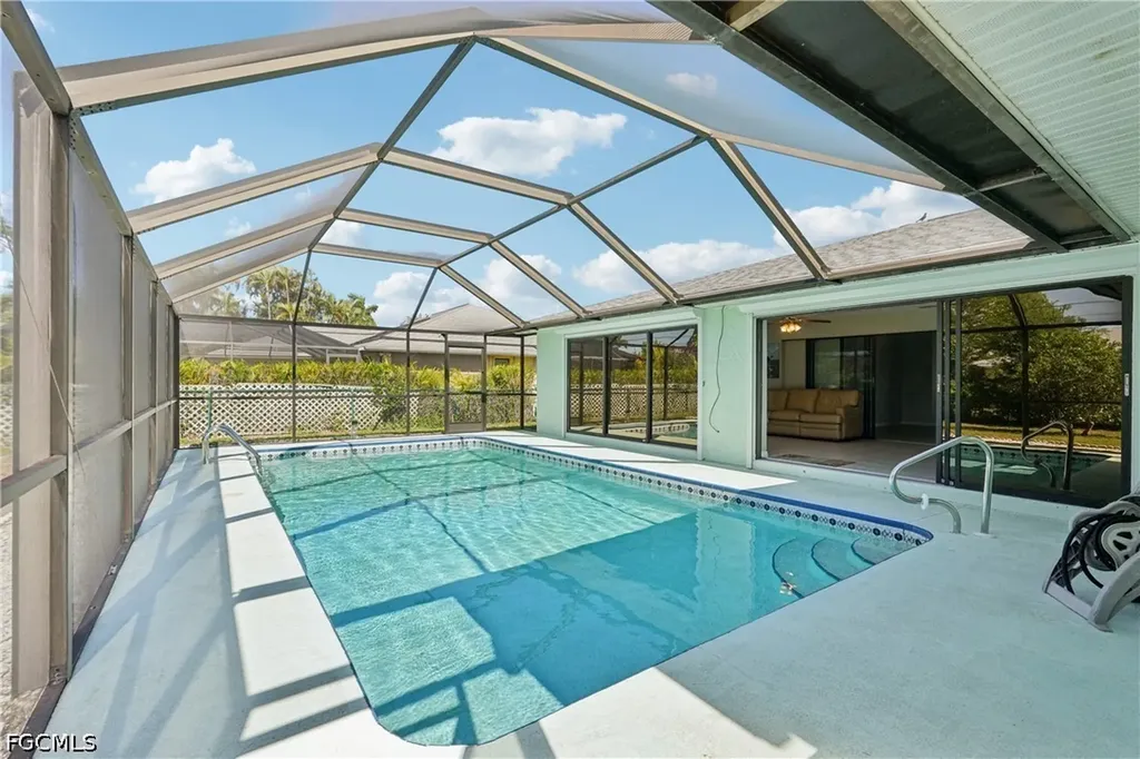 1222 SE 33rd Street Cape Coral FL 33904