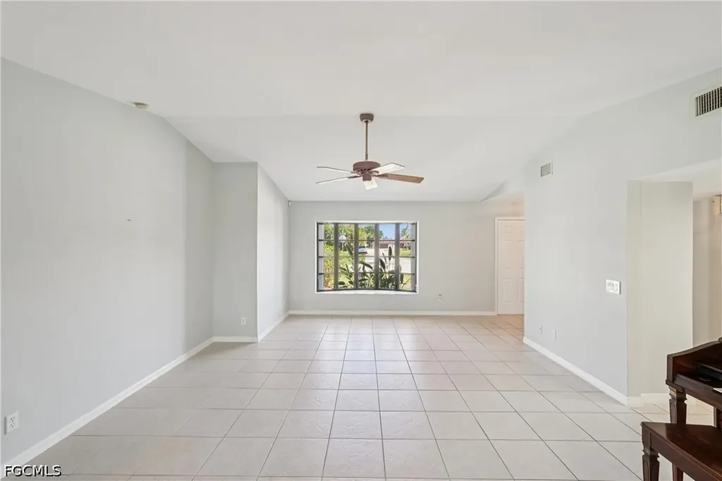 1222 SE 33rd Street Cape Coral FL 33904