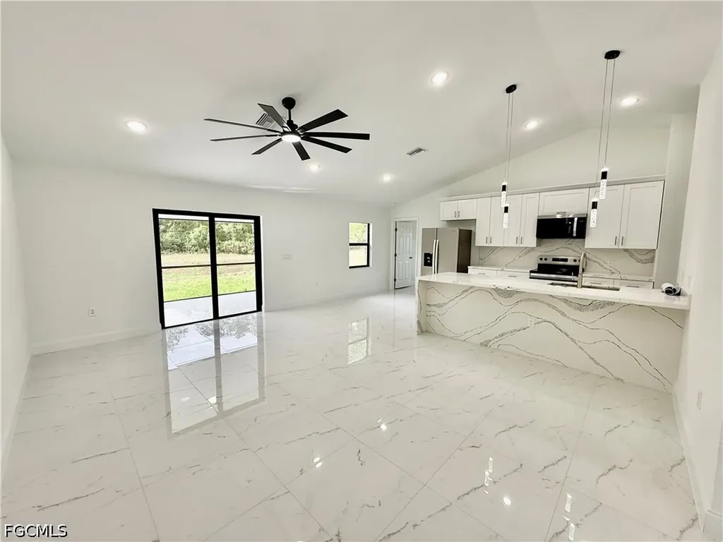 3305 39th Street W Lehigh Acres FL 33971