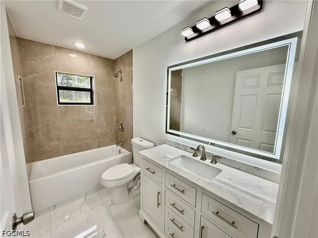 3305 39th Street W Lehigh Acres FL 33971