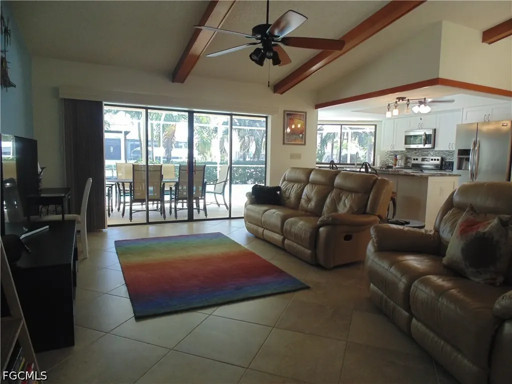 4011 SW 2nd Avenue Cape Coral FL 33914
